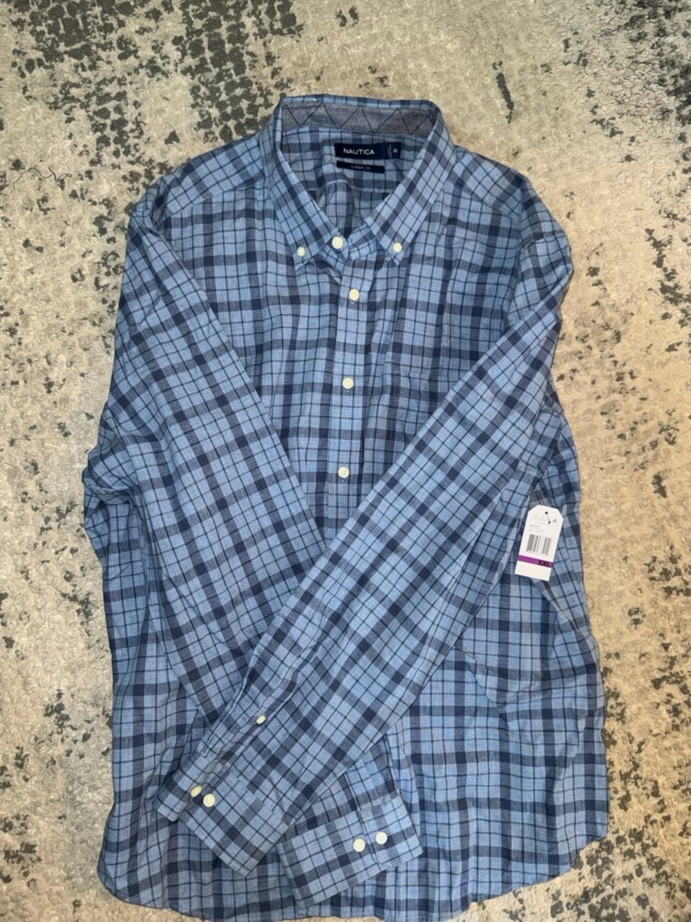 Nautica Men's Light Blue & Navy Plaid Button-Down Shirt